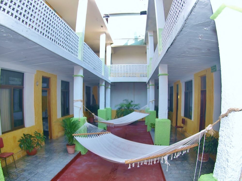 Hotel San Lorenzo Barra de Navidad Extérieur photo